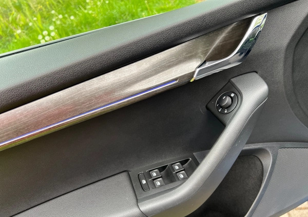 Skoda Octavia cena 67990 przebieg: 191000, rok produkcji 2017 z Zagórz małe 436